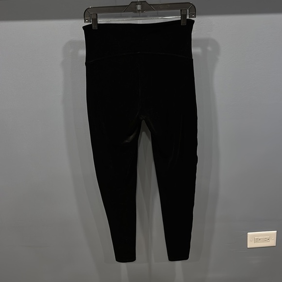 SPANX Black High Waisted Velvet Ankle Leggings EUC size Medium - Picture 4 of 5